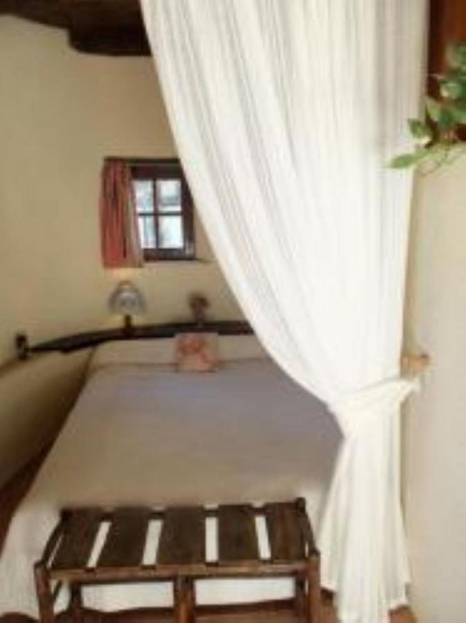 L'Oustal Chambres Et Tables D'Hotes Sonnac  ภายนอก รูปภาพ